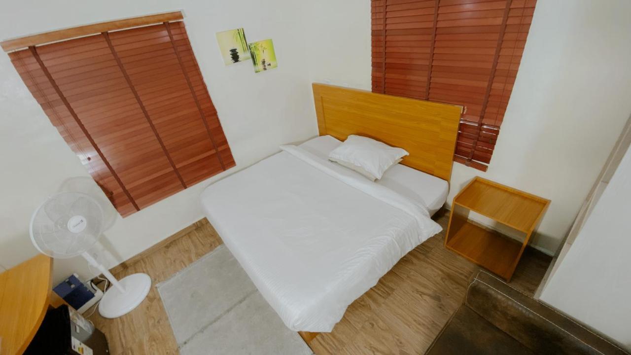 Taverna Lounge & Boutique Hotel Порт Харкорт Екстериор снимка