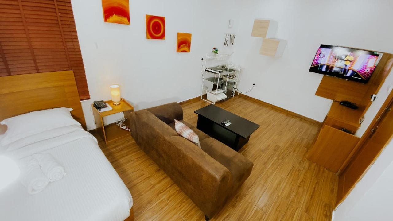 Taverna Lounge & Boutique Hotel Порт Харкорт Екстериор снимка